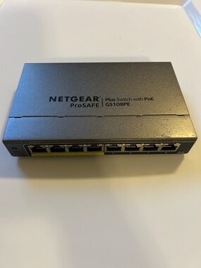 NETGEAR Switch ProSAFE GS108PE 8-port Gigabit Ethernet Plus Switch